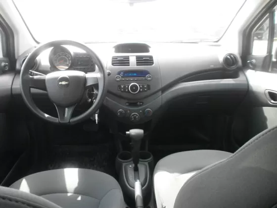 Купить Chevrolet Spark 1000 см3 АКПП (68 л.с.) Бензин инжектор в Усть-Лабинск: цвет Белый Хетчбэк 2013 года по цене 420000 рублей, объявление №1607 на сайте Авторынок23