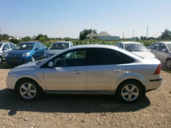 Купить Ford Focus 2000 см3 АКПП (145 л.с.) Бензин инжектор в Усть-Лабинск: цвет Серый Седан 2005 года по цене 315000 рублей, объявление №1605 на сайте Авторынок23