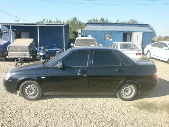 Купить ВАЗ (LADA) Priora 1600 см3 МКПП (98 л.с.) Бензин инжектор в ст. Воронежская: цвет серебро Седан 2012 года по цене 280000 рублей, объявление №2072 на сайте Авторынок23