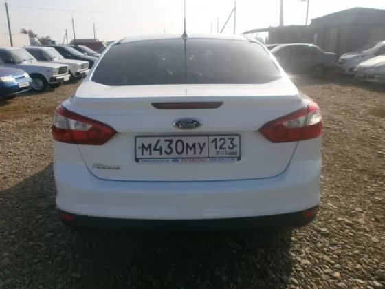 Купить Ford Focus 1600 см3 АКПП (125 л.с.) Бензин инжектор в Усть-Лабинск: цвет белый Седан 2012 года по цене 615000 рублей, объявление №2752 на сайте Авторынок23