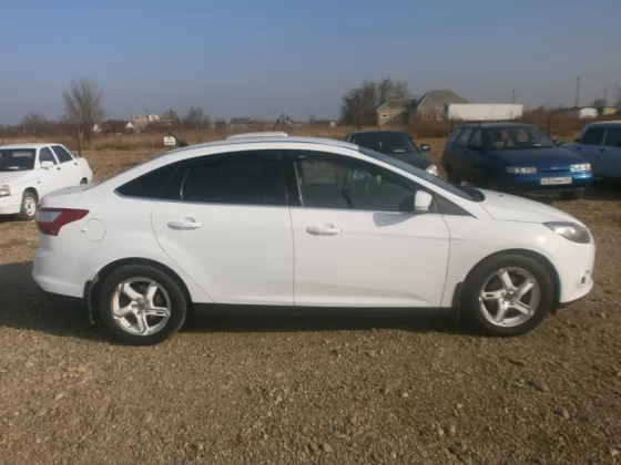 Купить Ford Focus 1600 см3 АКПП (125 л.с.) Бензин инжектор в Усть-Лабинск: цвет белый Седан 2012 года по цене 615000 рублей, объявление №2752 на сайте Авторынок23