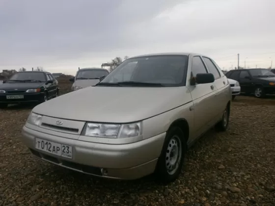 Купить ВАЗ (LADA) 2112 1600 см3 МКПП (89 л.с.) Бензин инжектор в Усть-Лабинск: цвет серебро Хетчбэк 2005 года по цене 150000 рублей, объявление №5369 на сайте Авторынок23