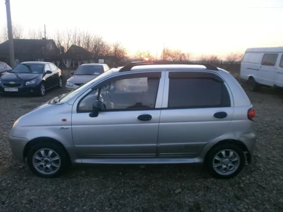 Купить ‎Daewoo MATIZ 1000 см3 МКПП (63 л.с.) Бензин инжектор в Усть-Лабинск: цвет серебро Хетчбэк 2012 года по цене 255000 рублей, объявление №3053 на сайте Авторынок23
