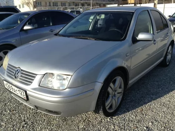 Купить Volkswagen Jetta 2000 см3 АКПП (180 л.с.) Бензин турбонаддув в Новороссийск: цвет серебро Седан 2002 года по цене 285000 рублей, объявление №613 на сайте Авторынок23