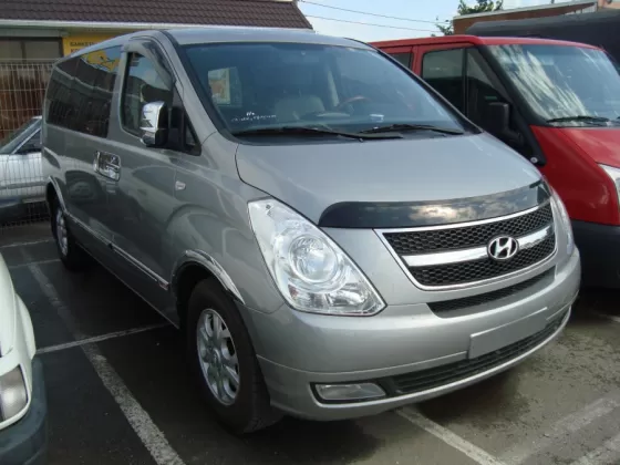 Купить Hyundai Grand Starex 2500 см3 АКПП (130 л.с.) Дизельный в Славянск-На-Кубани: цвет серый металик Минивэн 2011 года по цене 1000000 рублей, объявление №1268 на сайте Авторынок23