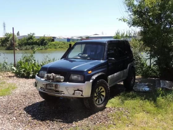 Купить Suzuki Vitara 2000 см3 АКПП (145 л.с.) Бензин инжектор в Краснодар: цвет синий Внедорожник 1994 года по цене 230000 рублей, объявление №15045 на сайте Авторынок23