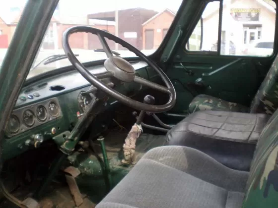 Купить УАЗ (UAZ) Кубанец 1600 см3 МКПП (70 л.с.) Бензин карбюратор в Краснодар: цвет комбинированный Микроавтобус 1980 года по цене 155000 рублей, объявление №1009 на сайте Авторынок23