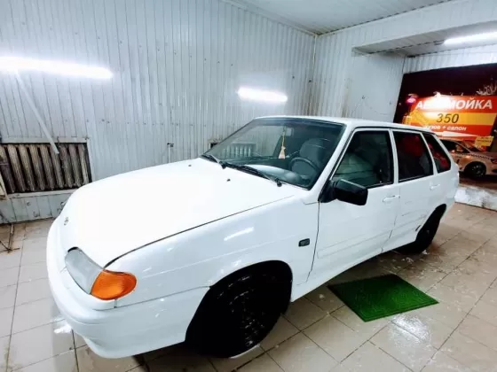 Купить ВАЗ (LADA) 2114 1500 см3 МКПП (77 л.с.) Бензин инжектор в Краснодар: цвет белый Хетчбэк 2012 года по цене 180000 рублей, объявление №21034 на сайте Авторынок23