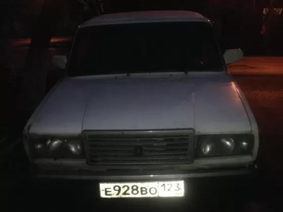 Купить ВАЗ (LADA) 2107 1600 см3 МКПП (84 л.с.) Бензин карбюратор в Краснодар: цвет Белый Седан 2006 года по цене 45000 рублей, объявление №14795 на сайте Авторынок23
