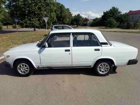 Купить ВАЗ (LADA) 21074 1568 см3 МКПП (75 л.с.) Бензин инжектор в Армавир: цвет Белый Седан 2006 года по цене 60000 рублей, объявление №18326 на сайте Авторынок23