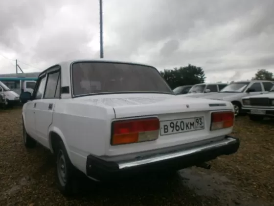 Купить ВАЗ (LADA) 2107 1600 см3 МКПП (74 л.с.) Бензин инжектор в Усть-Лабинск: цвет белый Седан 2014 года по цене 127000 рублей, объявление №4244 на сайте Авторынок23