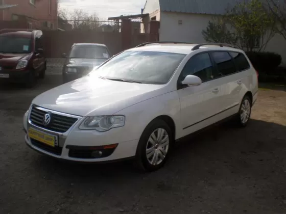 Купить Volkswagen Passat 1900 см3 МКПП (105 л.с.) Дизель турбонаддув в Краснодар: цвет белый Универсал 2006 года по цене 520000 рублей, объявление №1008 на сайте Авторынок23