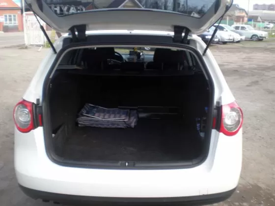 Купить Volkswagen Passat 1900 см3 МКПП (105 л.с.) Дизель турбонаддув в Краснодар: цвет белый Универсал 2006 года по цене 520000 рублей, объявление №1008 на сайте Авторынок23