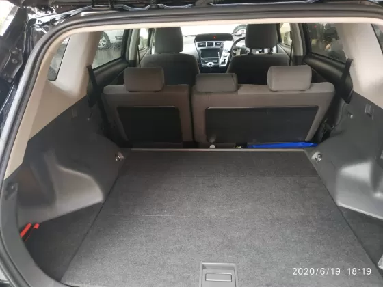 Купить Toyota Prius Alpha 1800 см3 АКПП (99 л.с.) Гибридный бензиновый в Краснодар: цвет черный Универсал 2014 года по цене 980000 рублей, объявление №21057 на сайте Авторынок23