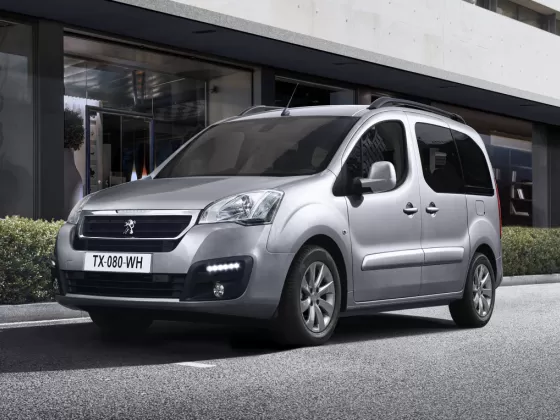 Лобовое стекло PEUGEOT PARTNER/ CITROEN BERLINGO 2008- Краснодар