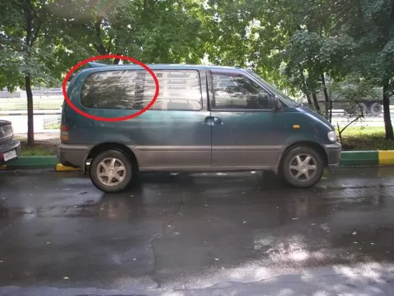 Стекло кузова (собачник) заднее правое NISSAN SERENA 91-99 Краснодар