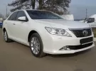 Купить Toyota Camry 2500 см3 АКПП (181 л.с.) Бензин инжектор в Кропоткин: цвет белый перламутр Седан 2014 года по цене 1260000 рублей, объявление №5526 на сайте Авторынок23