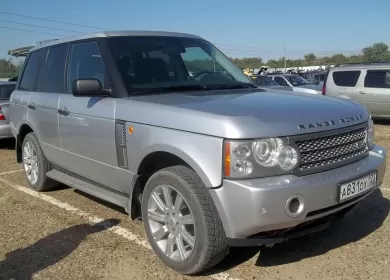 Купить Land Rover Range Rover 4400 см3 АКПП (286 л.с.) Бензин инжектор в Усть-Лабинск: цвет серебристый Внедорожник 2004 года по цене 800000 рублей, объявление №4645 на сайте Авторынок23