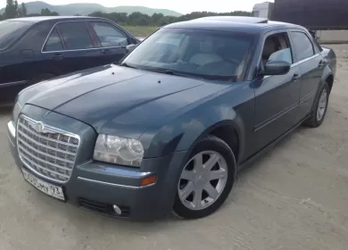 Купить Chrysler 300c 3500 см3 АКПП (250 л.с.) Бензин инжектор в Новороссийск: цвет серо-голубой Седан 2004 года по цене 550000 рублей, объявление №1352 на сайте Авторынок23