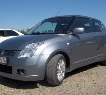 Купить Suzuki Swift 1328 см3 МКПП (94 л.с.) Бензин инжектор в Кропоткин: цвет серебристый Хетчбэк 2006 года по цене 285000 рублей, объявление №4646 на сайте Авторынок23