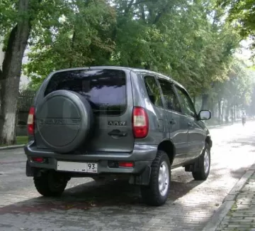 Купить Chevrolet Niva 1700 см3 МКПП (80 л.с.) Бензин инжектор в Краснодар: цвет серый металлик Внедорожник 2004 года по цене 235000 рублей, объявление №1061 на сайте Авторынок23 Купить Chevrolet Niva 1700 см3 МКПП (80 л.с.) Бензин инжектор в Краснодар: цвет серый металлик Внедорожник 2004 года по цене 235000 рублей, объявление №1061 на сайте Авторынок23