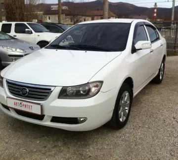 Купить Lifan Solano 1600 см3 МКПП (106 л.с.) Бензин инжектор в Новороссийск: цвет белый Седан 2012 года по цене 297000 рублей, объявление №3019 на сайте Авторынок23 Купить Lifan Solano 1600 см3 МКПП (106 л.с.) Бензин инжектор в Новороссийск: цвет белый Седан 2012 года по цене 297000 рублей, объявление №3019 на сайте Авторынок23