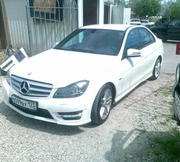 Купить Mercedes-Benz C 180 1800 см3 АКПП (156 л.с.) Бензин инжектор в Новороссийск: цвет белый Седан 2011 года по цене 1100000 рублей, объявление №1194 на сайте Авторынок23 Купить Mercedes-Benz C 180 1800 см3 АКПП (156 л.с.) Бензин инжектор в Новороссийск: цвет белый Седан 2011 года по цене 1100000 рублей, объявление №1194 на сайте Авторынок23