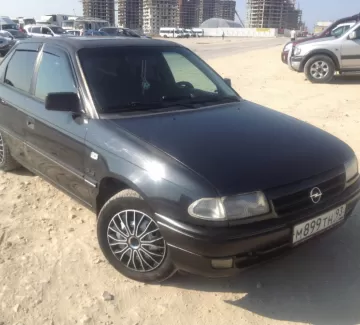 Купить Opel Astra 1400 см3 МКПП (82 л.с.) Бензин инжектор в Новороссийск: цвет черный Седан 1993 года по цене 115000 рублей, объявление №1945 на сайте Авторынок23 Купить Opel Astra 1400 см3 МКПП (82 л.с.) Бензин инжектор в Новороссийск: цвет черный Седан 1993 года по цене 115000 рублей, объявление №1945 на сайте Авторынок23