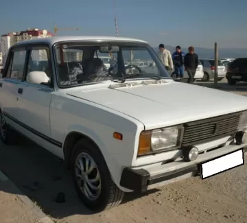 Купить ВАЗ (LADA) 2105 2004 МКПП (70 л.с.) Бензин карбюратор Новороссийск цвет белый Седан 2004 года по цене 65000 рублей, объявление №475 на сайте Авторынок23 Купить ВАЗ (LADA) 2105 2004 МКПП (70 л.с.) Бензин карбюратор Новороссийск цвет белый Седан 2004 года по цене 65000 рублей, объявление №475 на сайте Авторынок23