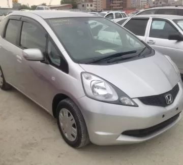 Купить Honda Fit. 1400 см3 АКПП (90 л.с.) Бензин инжектор в Новороссийск: цвет серебро Хетчбэк 2009 года по цене 385000 рублей, объявление №1157 на сайте Авторынок23 Купить Honda Fit. 1400 см3 АКПП (90 л.с.) Бензин инжектор в Новороссийск: цвет серебро Хетчбэк 2009 года по цене 385000 рублей, объявление №1157 на сайте Авторынок23