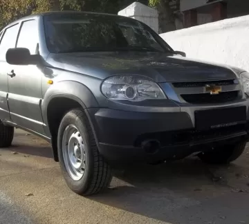 Купить Chevrolet Niva 1700 см3 МКПП (80 л.с.) Бензин инжектор в Кропоткин: цвет серебро Внедорожник 2010 года по цене 345000 рублей, объявление №2210 на сайте Авторынок23 Купить Chevrolet Niva 1700 см3 МКПП (80 л.с.) Бензин инжектор в Кропоткин: цвет серебро Внедорожник 2010 года по цене 345000 рублей, объявление №2210 на сайте Авторынок23