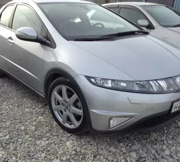 Купить Honda Civic 1600 см3 АКПП (110 л.с.) Бензиновый в Новороссийск: цвет серебро Хетчбэк 2009 года по цене 500000 рублей, объявление №666 на сайте Авторынок23 Купить Honda Civic 1600 см3 АКПП (110 л.с.) Бензиновый в Новороссийск: цвет серебро Хетчбэк 2009 года по цене 500000 рублей, объявление №666 на сайте Авторынок23