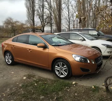 Купить Volvo S60 2000 см3 АКПП (180 л.с.) Бензиновый в Краснодар: цвет оранжево-коричневый металлик Седан 2013 года по цене 1200000 рублей, объявление №5690 на сайте Авторынок23 Купить Volvo S60 2000 см3 АКПП (180 л.с.) Бензиновый в Краснодар: цвет оранжево-коричневый металлик Седан 2013 года по цене 1200000 рублей, объявление №5690 на сайте Авторынок23