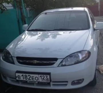 Купить Chevrolet Lacetti 1600 см3 АКПП (109 л.с.) Бензиновый в Новороссийск: цвет Белый Хетчбэк 2012 года по цене 400000 рублей, объявление №1705 на сайте Авторынок23 Купить Chevrolet Lacetti 1600 см3 АКПП (109 л.с.) Бензиновый в Новороссийск: цвет Белый Хетчбэк 2012 года по цене 400000 рублей, объявление №1705 на сайте Авторынок23