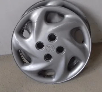 Колпаки на колесные диски R-14 Toyota.Цена за 1шт. Колпаки на колесные диски R-14 Toyota.Цена за 1шт.