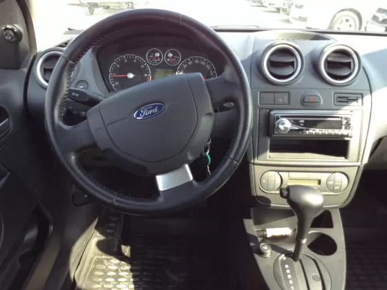 Купить Ford Fiesta 1600 см3 АКПП (119 л.с.) Бензиновый в Новороссийск: цвет черный Хетчбэк 2007 года по цене 360000 рублей, объявление №241 на сайте Авторынок23