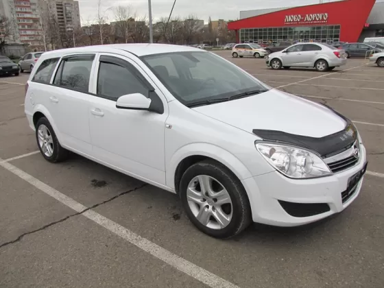 Купить Opel Astra 1300 см3 МКПП (90 л.с.) Дизель турбонаддув в Краснодар: цвет белый Универсал 2009 года по цене 420000 рублей, объявление №939 на сайте Авторынок23
