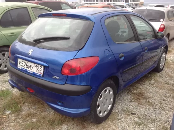 Купить Peugeot 206 1400 см3 АКПП (75 л.с.) Бензин инжектор в Новороссийск: цвет синий Хетчбэк 2007 года по цене 300000 рублей, объявление №2724 на сайте Авторынок23