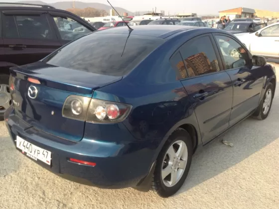 Купить Mazda 3 1600 см3 МКПП (105 л.с.) Бензин инжектор в Анапа: цвет синий Седан 2007 года по цене 380000 рублей, объявление №2806 на сайте Авторынок23