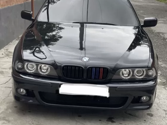 Купить BMW 540 4400 см3 МКПП (286 л.с.) Бензин инжектор в Кореновск: цвет Черный Седан 2000 года по цене 370000 рублей, объявление №25100 на сайте Авторынок23