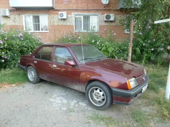 Купить Opel Askona 1600 см3 МКПП (90 л.с.) Бензиновый в Краснодар: цвет бордовый Седан 1988 года по цене 80000 рублей, объявление №4923 на сайте Авторынок23