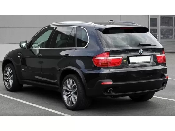 Купить BMW X5 в разборе 300 см3 АКПП (300 л.с.) Бензин инжектор в Краснодар: цвет Черный Внедорожник 2005 года по цене 100000 рублей, объявление №15080 на сайте Авторынок23