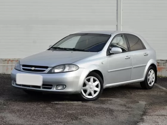 Купить Chevrolet Lacetti 1400 см3 МКПП (95 л.с.) Бензин инжектор в Горячий Ключ: цвет Серебряный Хетчбэк 2007 года по цене 150000 рублей, объявление №20569 на сайте Авторынок23