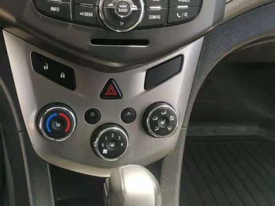 Купить Chevrolet Aveo 1600 см3 АКПП (116 л.с.) Бензин инжектор в Краснодар: цвет Белый Седан 2015 года по цене 520000 рублей, объявление №19508 на сайте Авторынок23