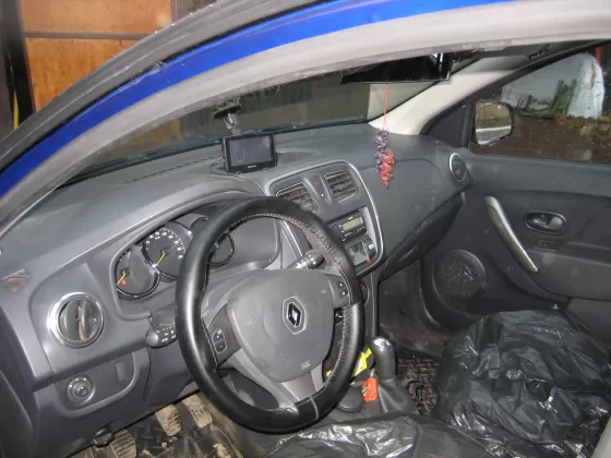 Купить Renault Sandero 1600 см3 МКПП (82 л.с.) Бензин инжектор в Кашира: цвет синий Хетчбэк 2014 года по цене 479500 рублей, объявление №18713 на сайте Авторынок23