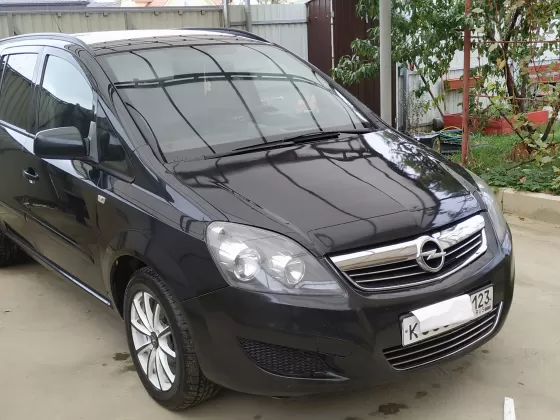 Купить Opel Zafira b 1800 см3 DSG (140 л.с.) Бензин инжектор в Краснодар: цвет Черный Минивэн 2012 года по цене 460000 рублей, объявление №18906 на сайте Авторынок23