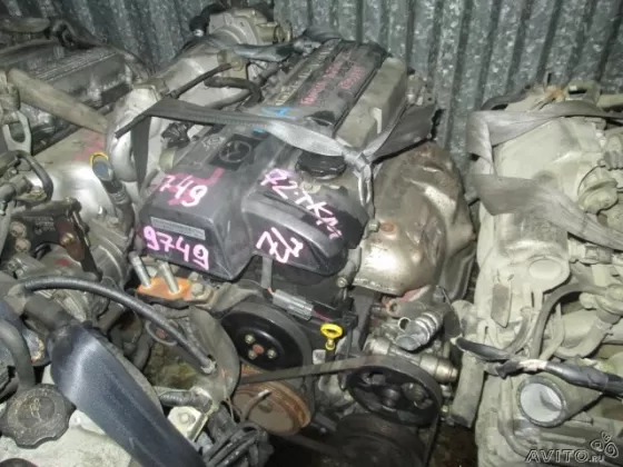 Двигатель с навесным в разбор ZL на Mazda Familia Анапа