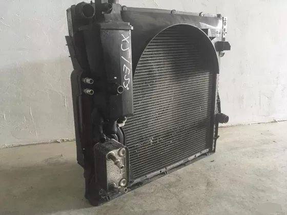Радиатор охлаждения ДВС BMW X5i E53 Краснодар