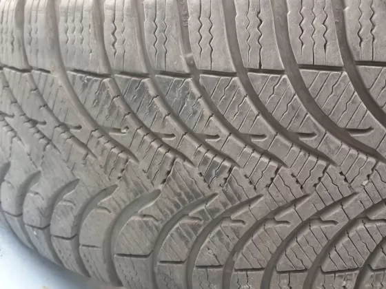 Зимние нешипованные шины б/у Michelin Alpin A4 215/55 R17 98v 